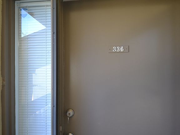 2nd image of 336 Woodlake Wynde