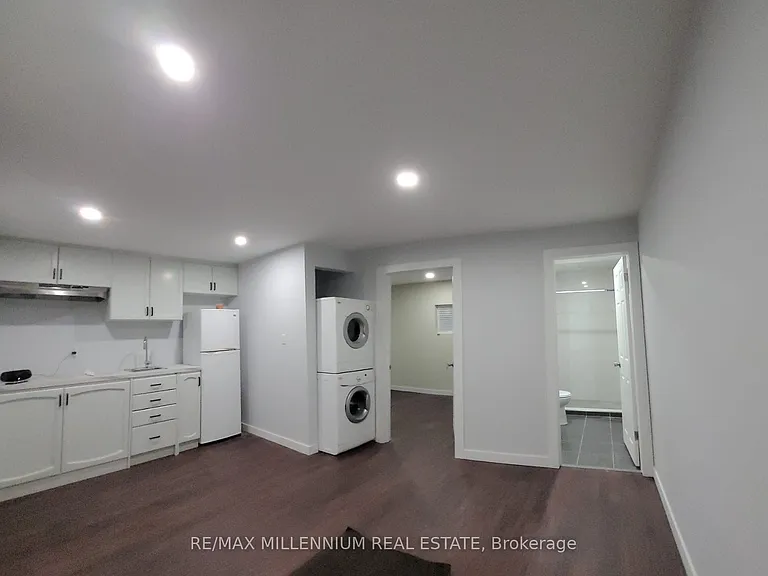 271 Thistle Down Blvd W — Photo 6