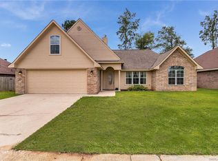 425 Cross Dr, Haughton, LA 71037