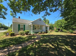 1301 W 5th Ave, Lexington, NC 27295