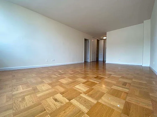Rented by Bond New York | media 12