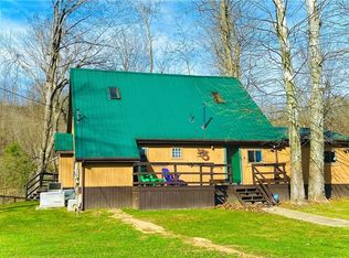 2854 Wells Lock Rd, Elizabeth, WV 26143