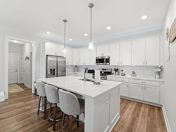 2nd image of 7563 Enclave Way
