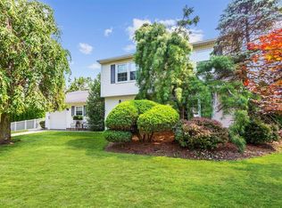 57 Bernard Dr, Howell, NJ