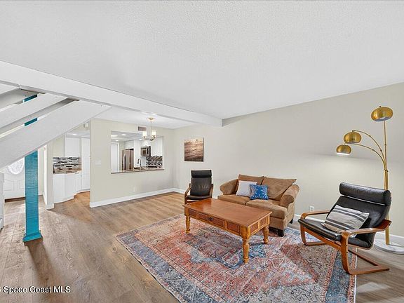 3rd image of 78 Emerald Ct