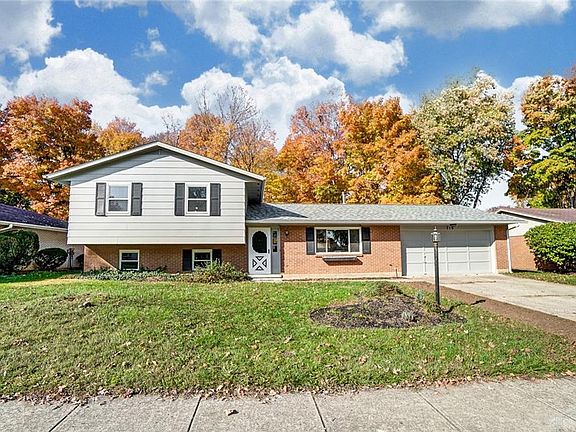 2nd image of 719 Shoshoni Way
