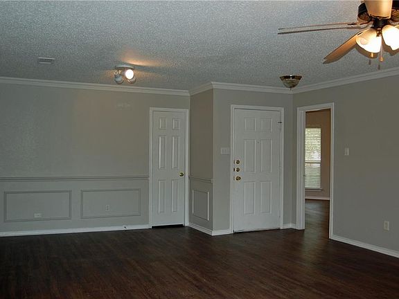 5th image of 509 Blueberry Hill Ln