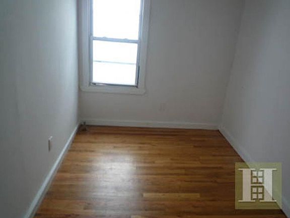 4th image of 412 E 9th St APT 19