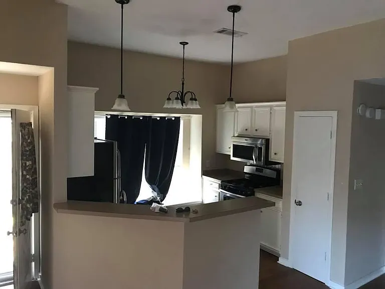 118 Glen Hollow Dr — Photo 3