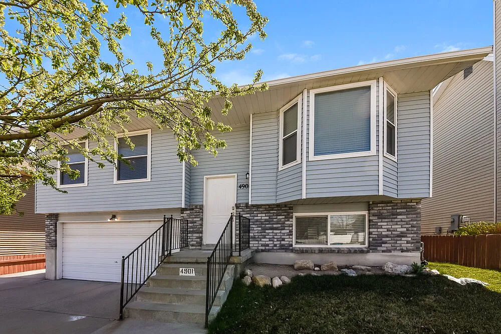 3 bed, 2.0 bath, 1507 sqft, $3,580 — Photo 1