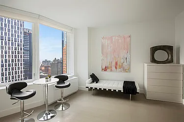 Rented by Red Apple Group