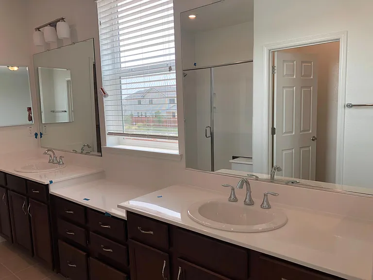 4033 Southampton St — Photo 10