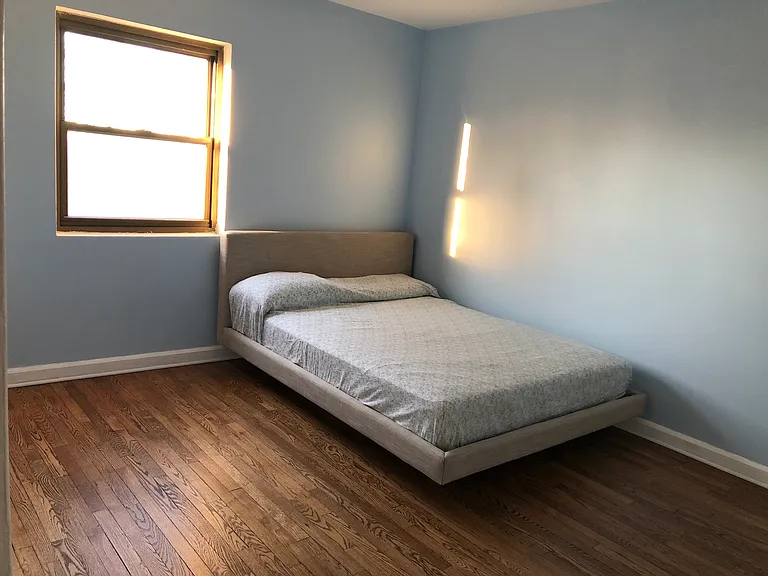3031 Edwin Ave — Photo 2