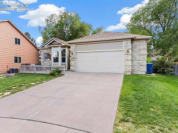 3rd image of 1315 Eastmeadow Ct