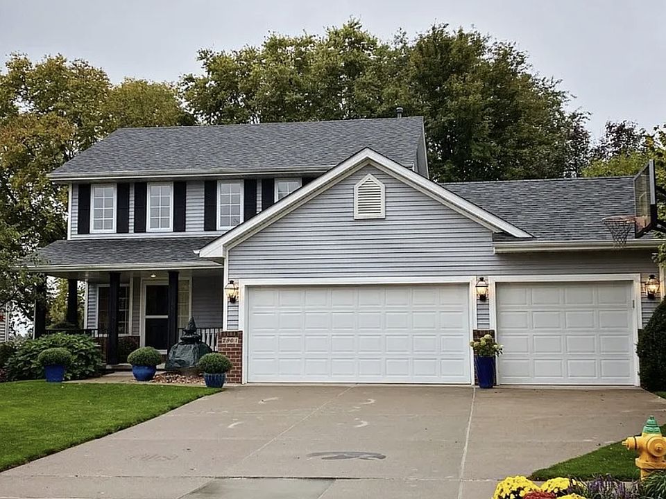 1st image of 2901 E Diehl Ave