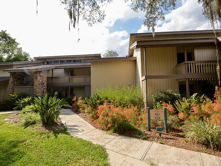 622 Olde Camelot Cir #3212 — Photo 12