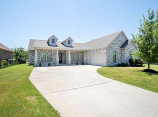 1305 Carnoustie Dr, Ennis, TX 75119