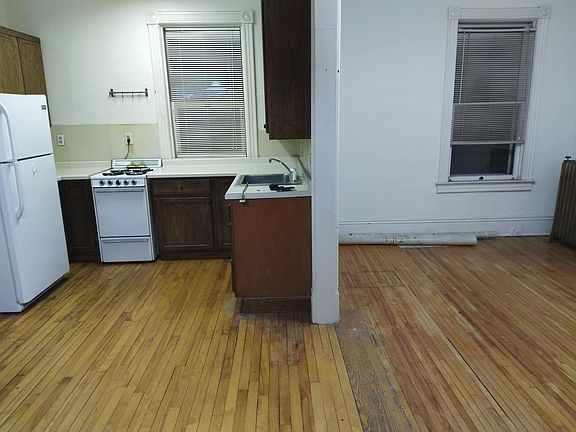 3rd image of 1615 Saint Anthony Ave APT 4