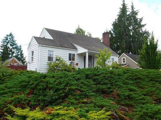 1st image of 1625 5th Ave SE