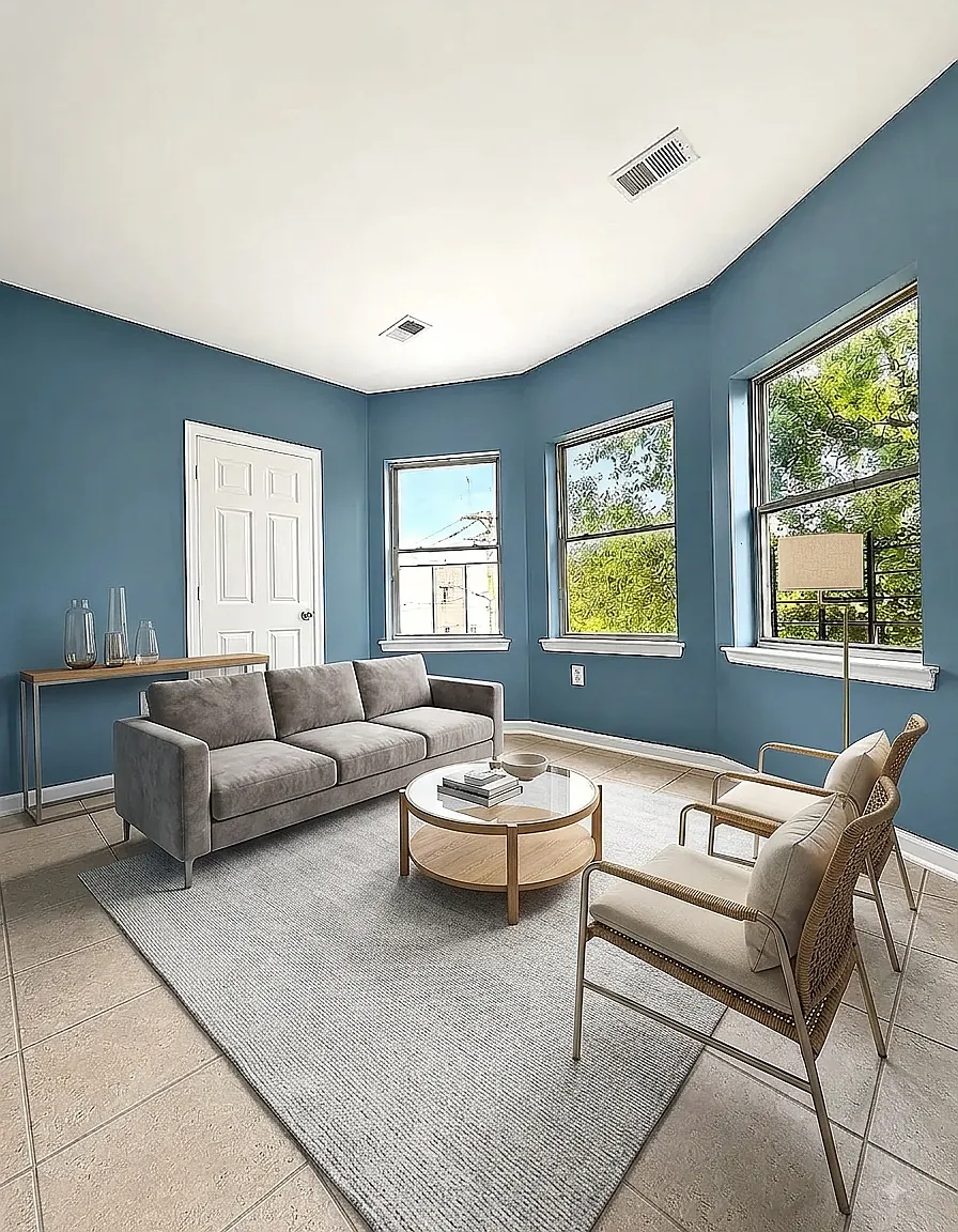 3 bed, $2,000 — Photo 1