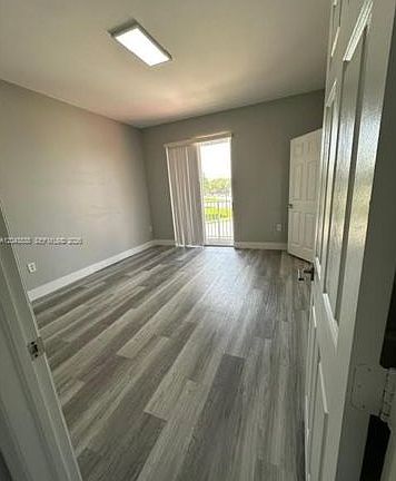 4th image of 15305 SW 89th Ter