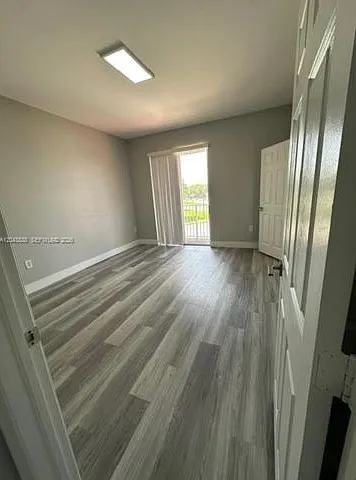 15305 SW 89th Ter — Photo 4
