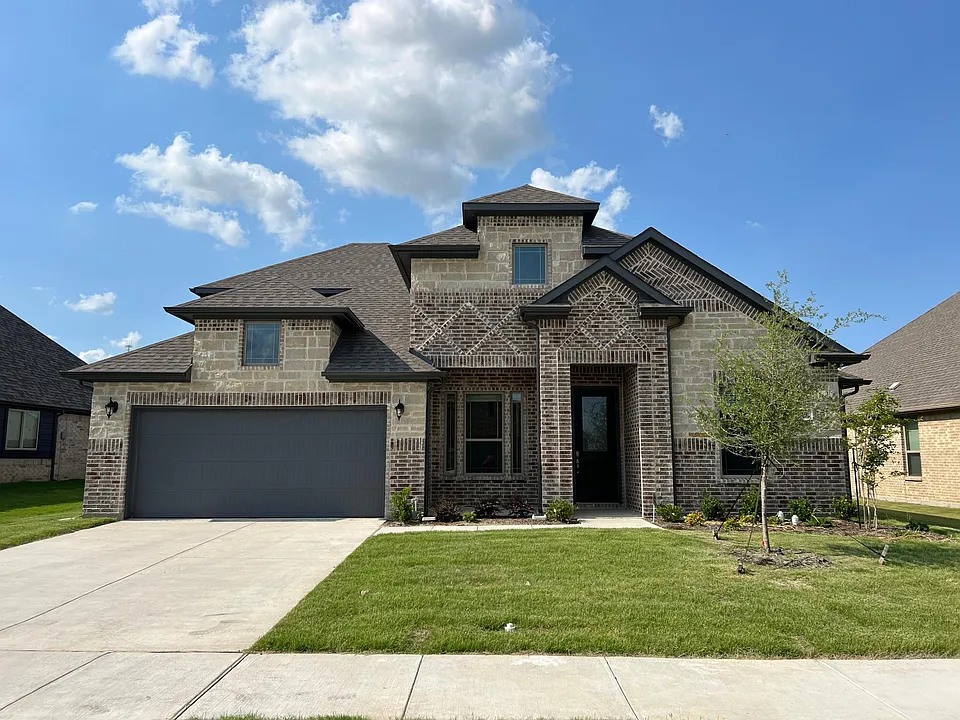 249 Lillian Ln