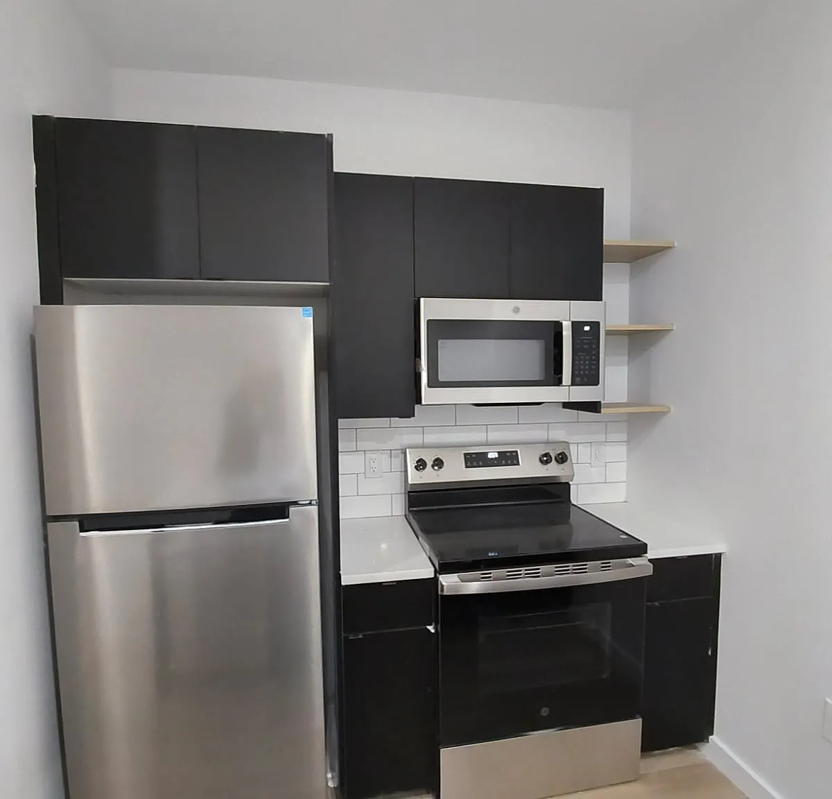 2 bed, $3,022 — Photo 3