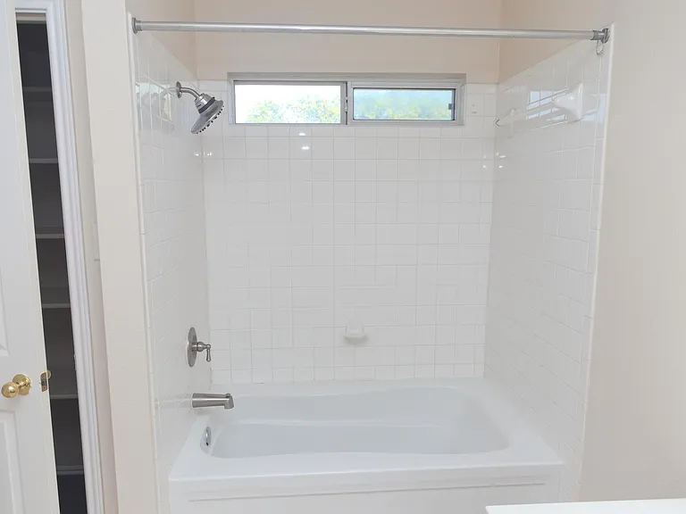 1600 Quarry Dr — Photo 29