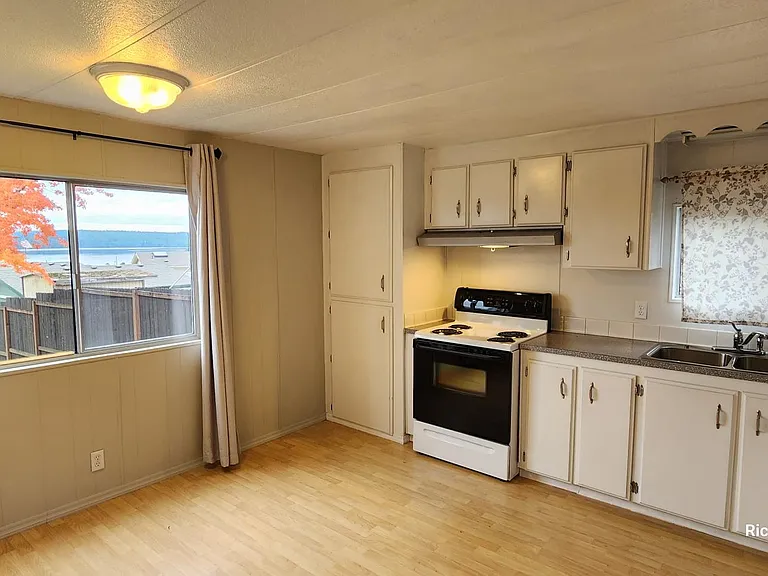 10012 Overlook Dr NW — Photo 9