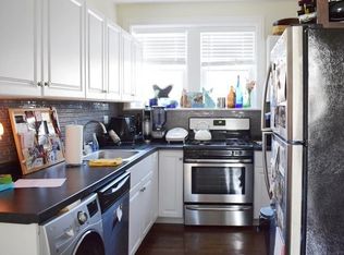 3823 N Greenview Ave APT 3W, Chicago, IL 60613