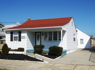 203 E Denver Ave, Wildwood Crest, NJ 08260