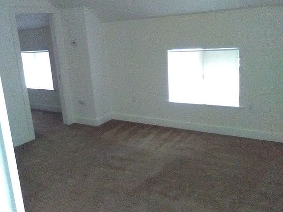 5th image of 712 S Yakima Ave #4