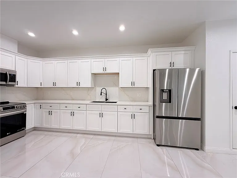 8153 Banana Ave #206 — Photo 10