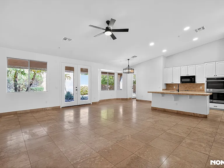 7742 E Los Gatos Dr — Photo 9