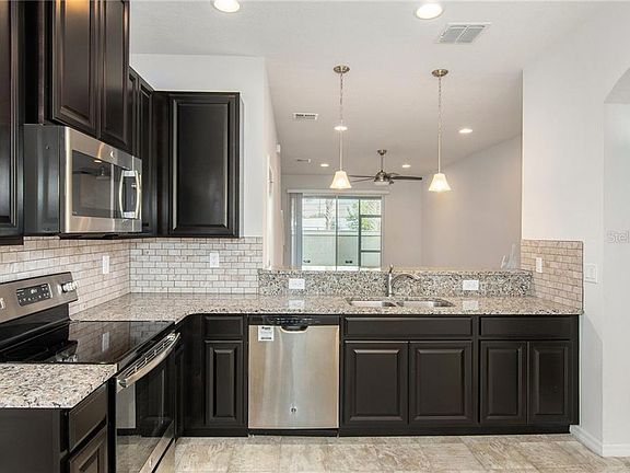 2nd image of 2218 Lennox Dale Ln