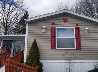 7420 Holly Dale Dr, Erie, PA 16509