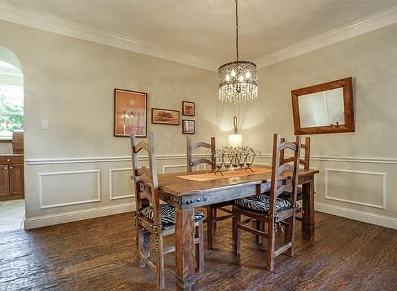 4th image of 7505 Crestway Ct