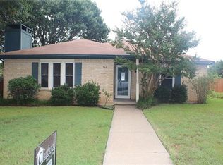 1512 Ridge Ct, Midlothian, TX 76065