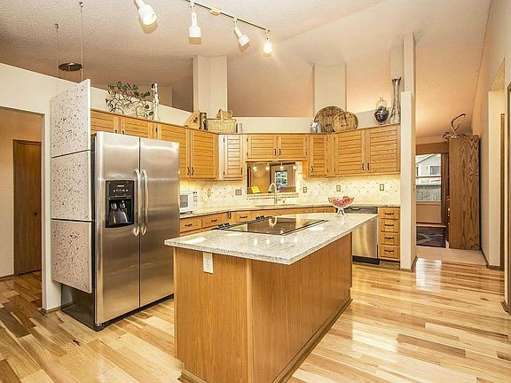 4th image of 851 Ludwig Dr