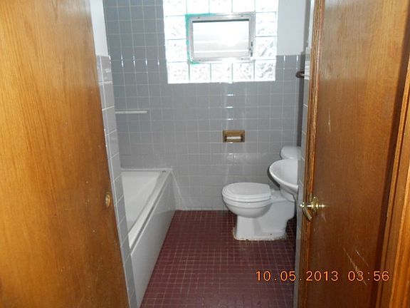 5th image of 4414 S Karlov Ave