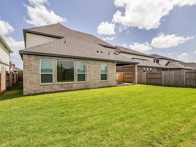 17822 Carnation Glen Dr — Photo 32