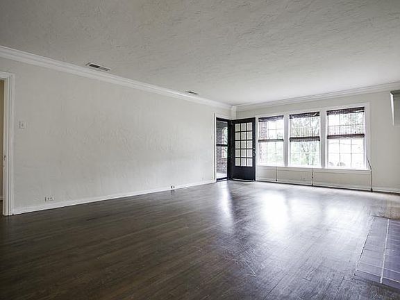 5th image of 4200 Normandy Ave