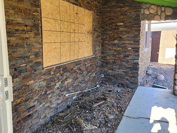 2nd image of 3011 Liberty Cir S