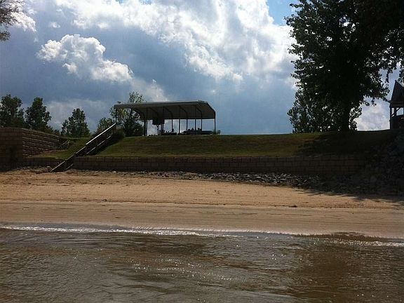 2nd image of 82 Jaycee Ln #83
