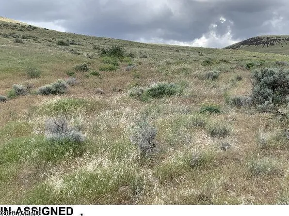 Nka Springview Dr, Yakima, WA 98901