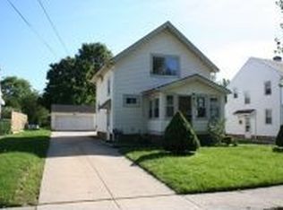 5700 Wellington Rd, Lyndhurst, OH 44124