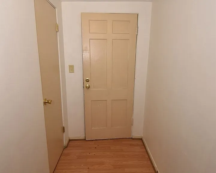 1311 Montgomery Rd — Photo 3
