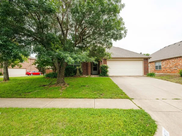 502 Reindeer Dr, Midlothian, TX 76065