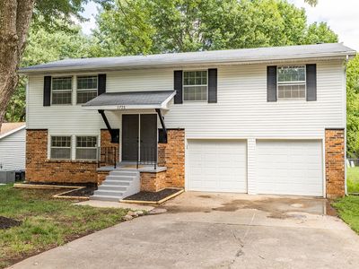 3726 S Doris Rd, Springfield, MO, 65807
